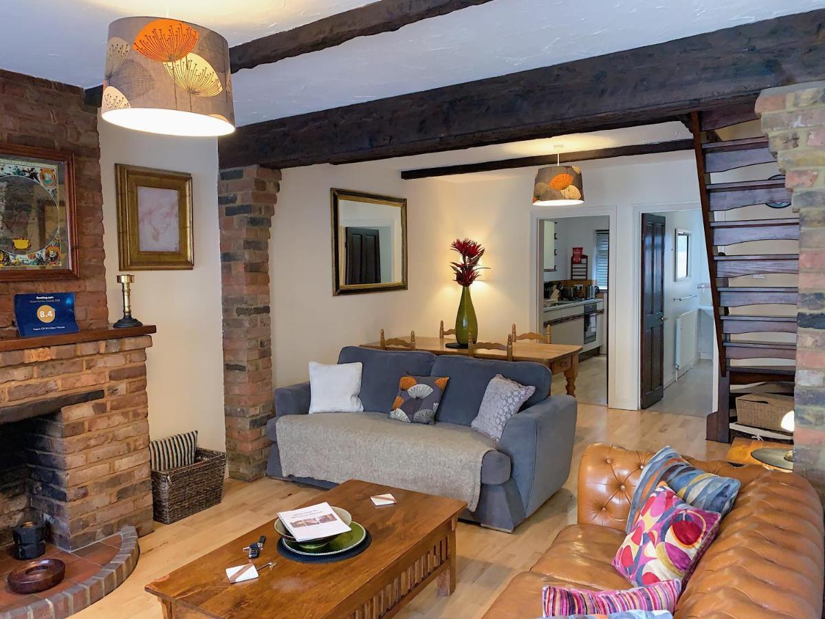 Cosy Central Windsor House Sleeps 4 Exterior photo